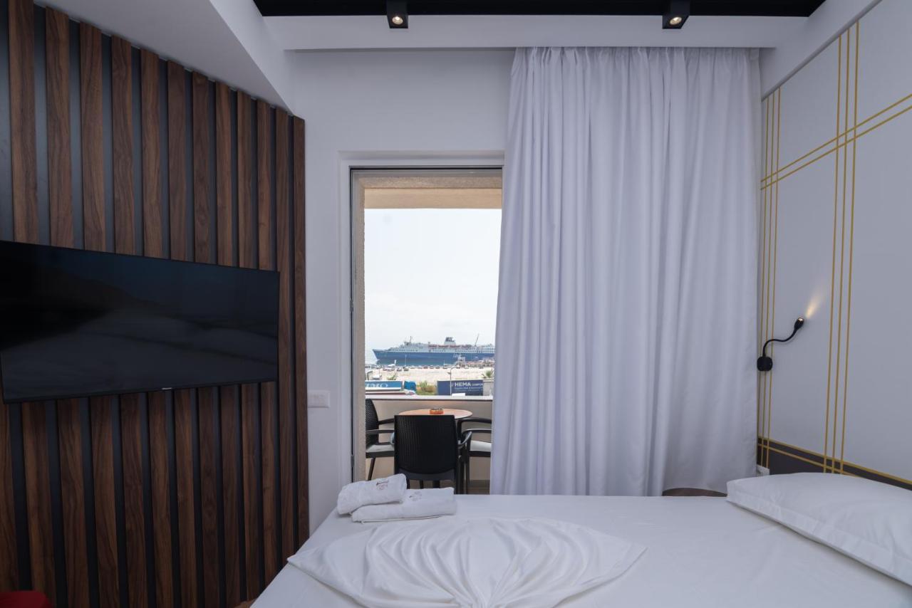 Hotel Portside Gf فلورا المظهر الخارجي الصورة